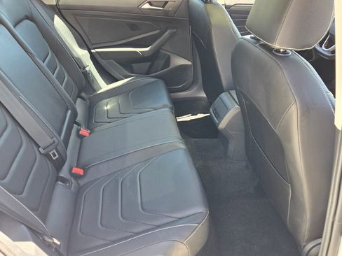 Certified 2023 Volkswagen Jetta SEL FWD image 15