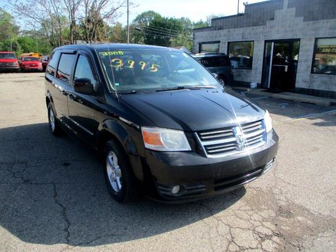 Used 2008 Dodge Grand Caravan SXT w/ Family Value Group image 1