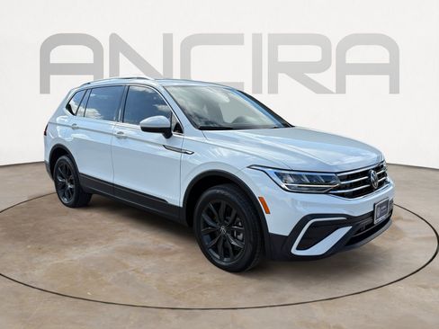 Used 2024 Volkswagen Tiguan SE w/ MDO Package, Three-Row FWD image 4