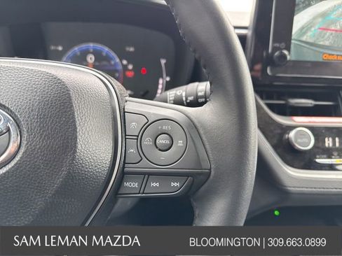 Used 2026 Toyota Corolla Cross LE image 21