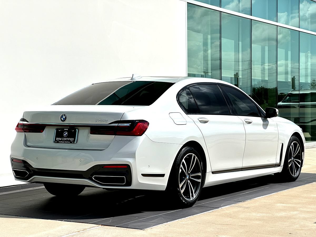 Certified 2022 BMW 740i w/ M Sport Package RWD image 3