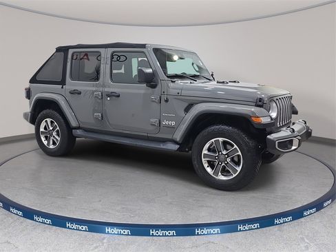 Used 2019 Jeep Wrangler Unlimited Sahara image 5