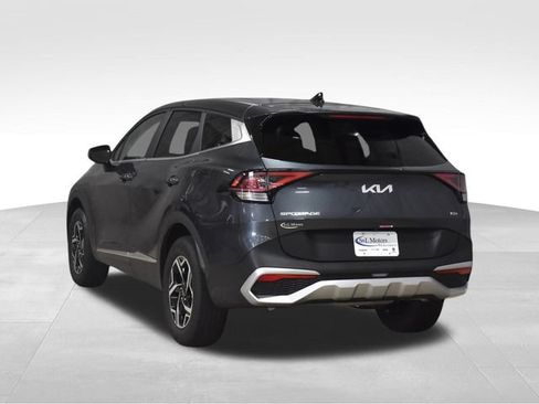 Used 2025 Kia Sportage LX AWD/4WD image 8