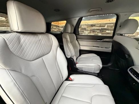 Certified 2023 Hyundai Palisade SEL image 34