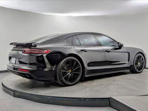 Used 2018 Porsche Panamera 4S image 7
