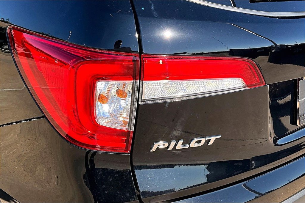 Used 2020 Honda Pilot Elite image 30