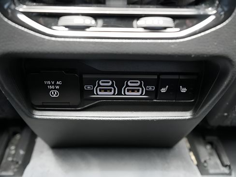 Used 2022 Jeep Grand Cherokee Limited 4xe w/ Luxury Tech Group II AWD/4WD image 19