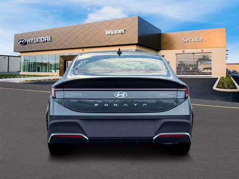 New 2026 Hyundai Sonata SE FWD image 6