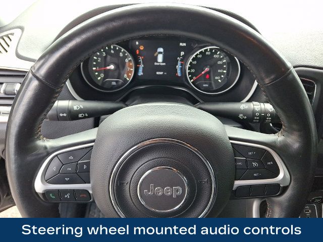 Used 2018 Jeep Compass Latitude w/ Popular Equipment Group AWD/4WD image 4