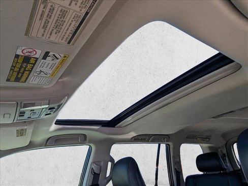 Used 2010 Lexus GX 460 image 11