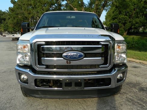 Used 2011 Ford F250 XLT w/ Advanced Security Group AWD/4WD image 2