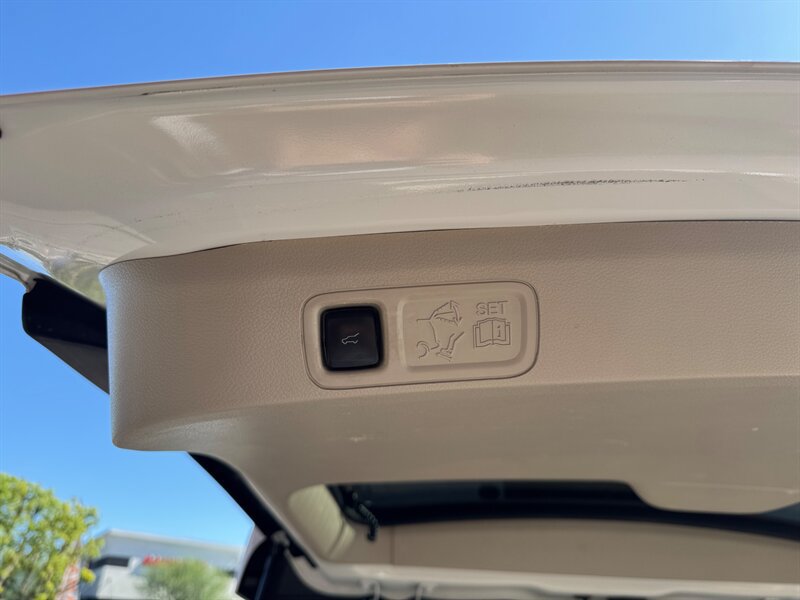 Used 2020 Lincoln Navigator L Reserve w/ Luxury Package AWD/4WD image 18