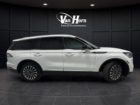 Used 2024 Lincoln Aviator AWD w/ Premium Package image 42
