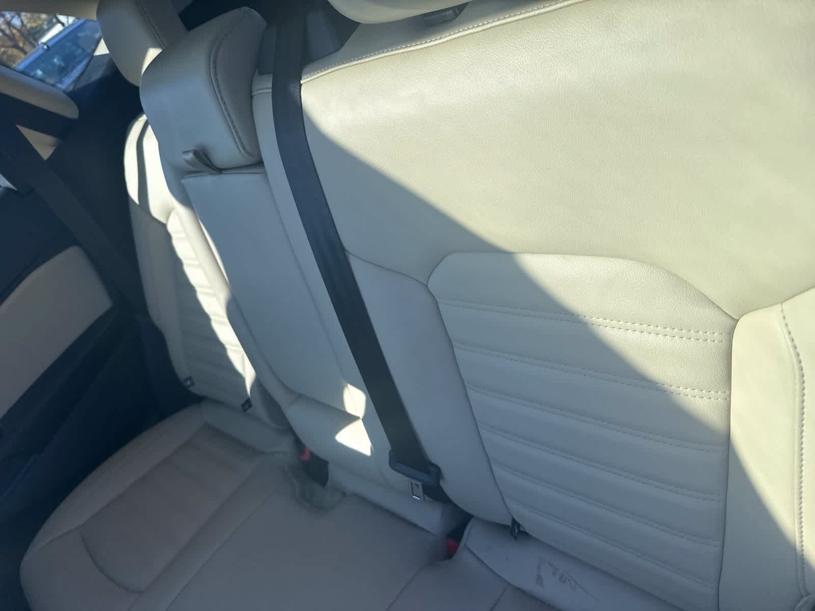 Used 2019 Ford Edge SEL w/ Equipment Group 201A AWD/4WD image 16
