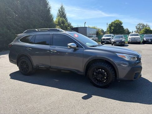 Used 2020 Subaru Outback Touring XT AWD/4WD image 8