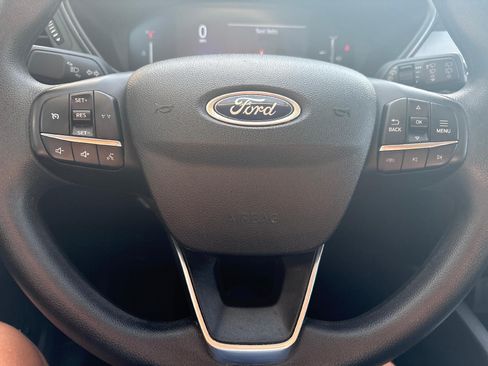 Used 2025 Ford Escape Active AWD/4WD image 19