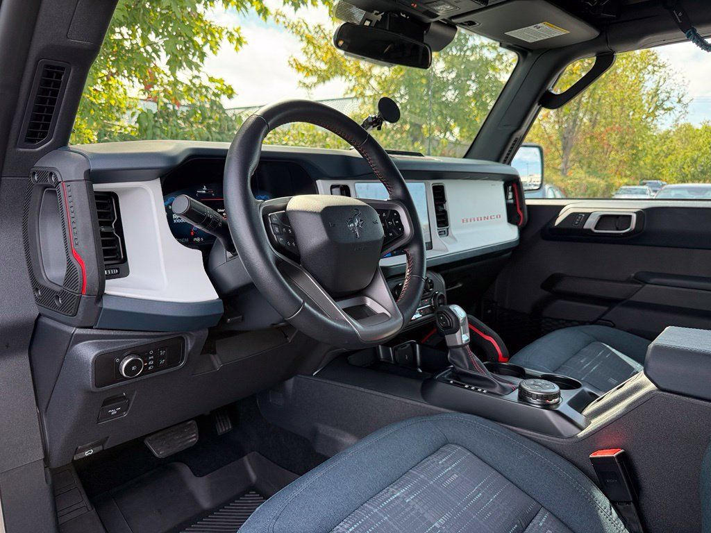 Used 2026 Ford Bronco Heritage Edition AWD/4WD image 9