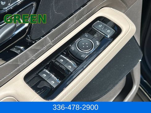 Certified 2024 Lincoln Aviator Reserve w/ Equipment Group 201A AWD/4WD image 13
