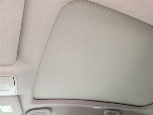 Used 2022 Acura MDX SH-AWD w/ Advance Package image 26