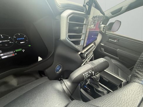 Used 2023 Toyota Tundra Platinum w/ Advanced Package image 23