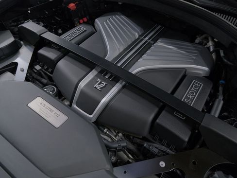 Used 2023 Rolls-Royce Cullinan image 74