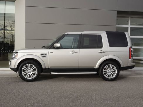 Used 2016 Land Rover LR4 HSE LUX image 8