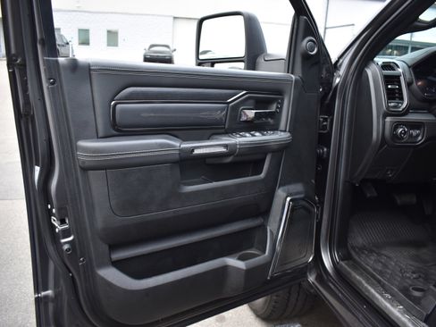 Used 2024 RAM 2500 Limited image 24