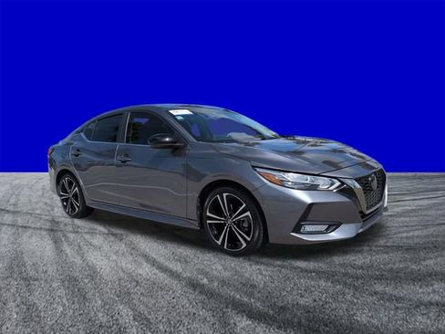 Used 2023 Nissan Sentra SR w/ Trunk Package FWD image 2