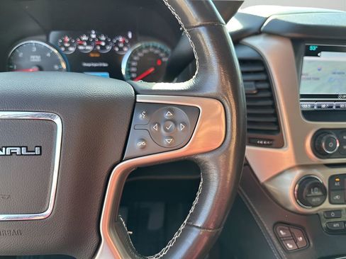Used 2018 GMC Yukon Denali w/ Open Road Package image 31