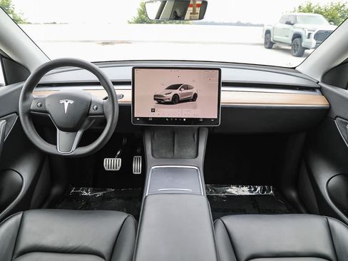 Used 2022 Tesla Model Y Performance AWD/4WD image 12