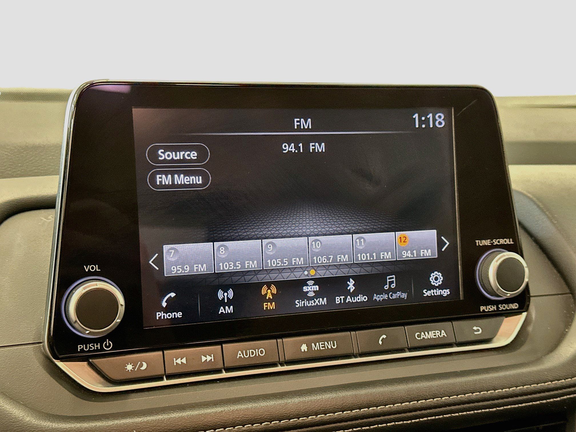 Used 2025 Nissan Rogue SV AWD/4WD image 21
