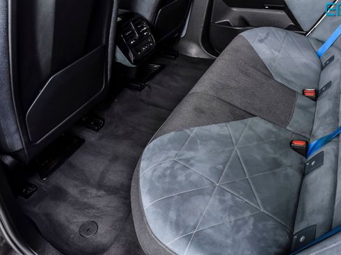 Used 2023 BMW iX xDrive50 w/ BMW I Signature Blue Package image 17