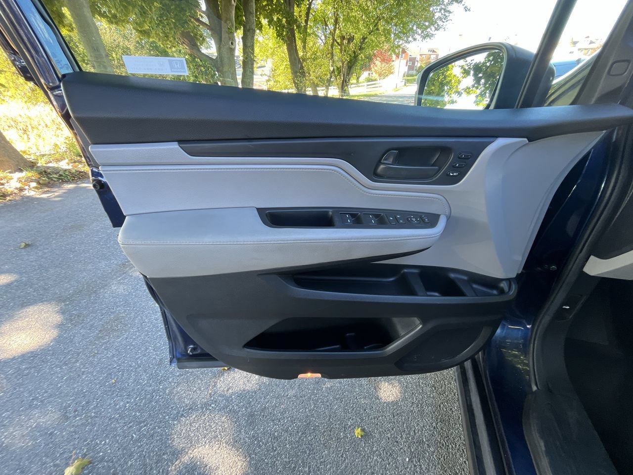 Used 2020 Honda Odyssey EX-L image 3