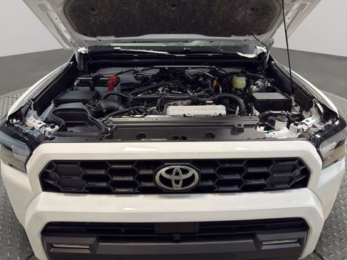 Used 2025 Toyota 4Runner TRD Off-Road Premium w/ Tow Technology Package image 4