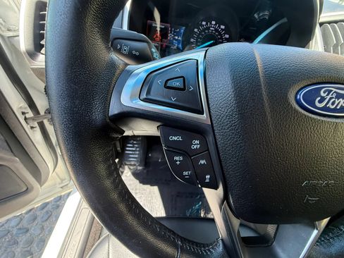 Used 2020 Ford Edge SEL w/ Convenience Package FWD image 32