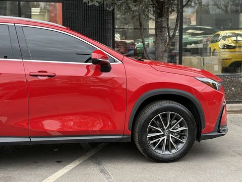Used 2025 Lexus NX 250 FWD w/ Premium Package image 21