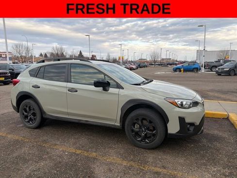 Used 2023 Subaru Crosstrek 2.0i Premium w/ Special Edition image 7