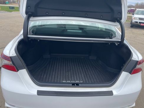 Certified 2023 Toyota Camry SE w/ Cold Weather Package FWD image 17