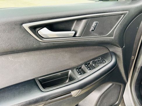Used 2016 Ford Edge SE FWD image 7