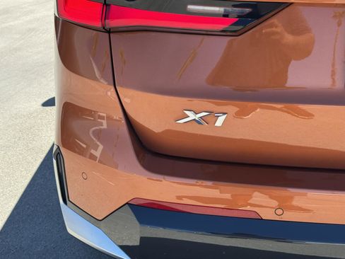 Used 2023 BMW X1 xDrive28i image 5