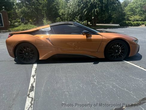 Used 2019 BMW i8 Roadster AWD/4WD image 7