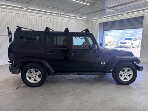 Used 2007 Jeep Wrangler Unlimited X image 4