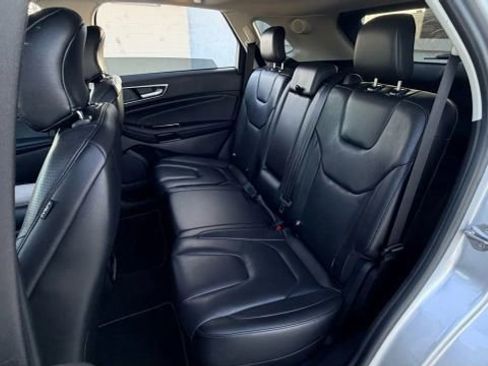 Used 2019 Ford Edge Titanium w/ Equipment Group 301A image 24