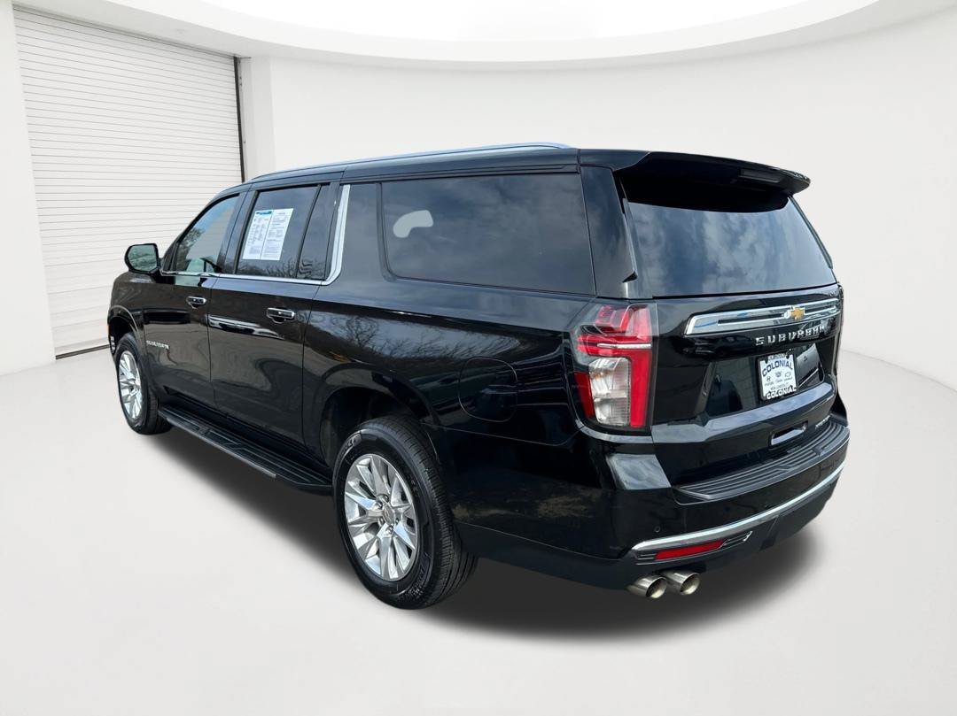 Used 2024 Chevrolet Suburban Premier AWD/4WD image 7