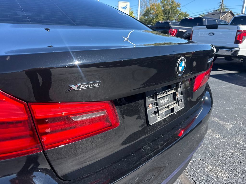 Used 2019 BMW 540i xDrive AWD/4WD image 11