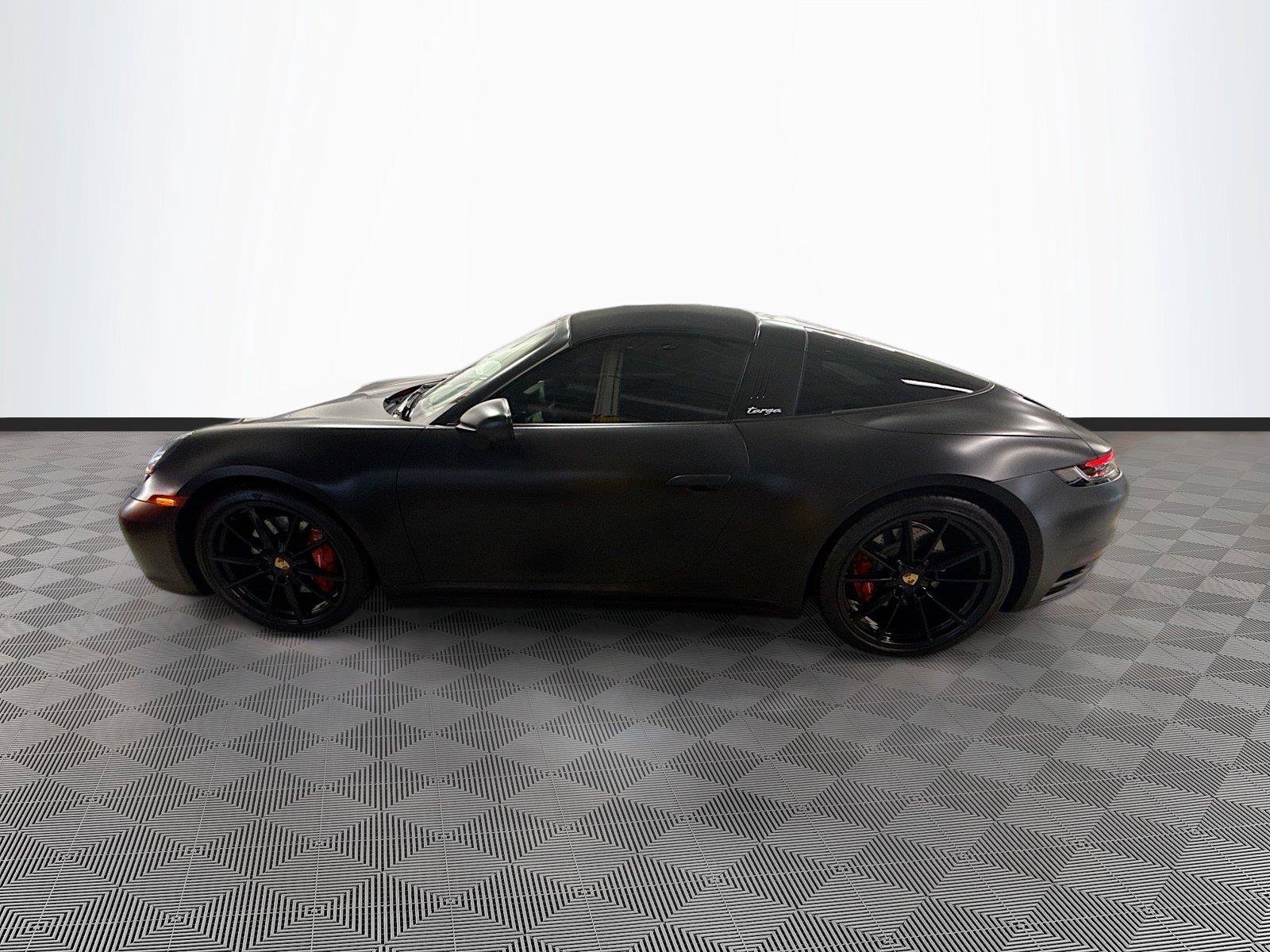 Used 2023 Porsche 911 50th Anniversary Edition AWD/4WD image 5
