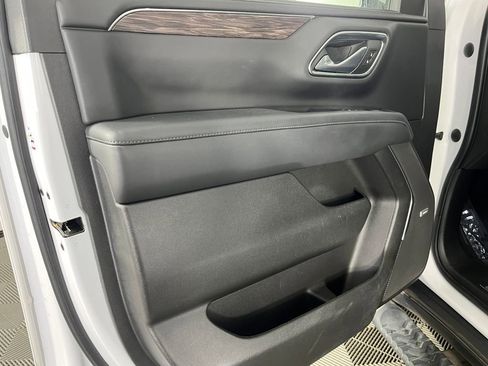 Used 2022 Chevrolet Tahoe Z71 w/ Z71 Off-Road Package image 10