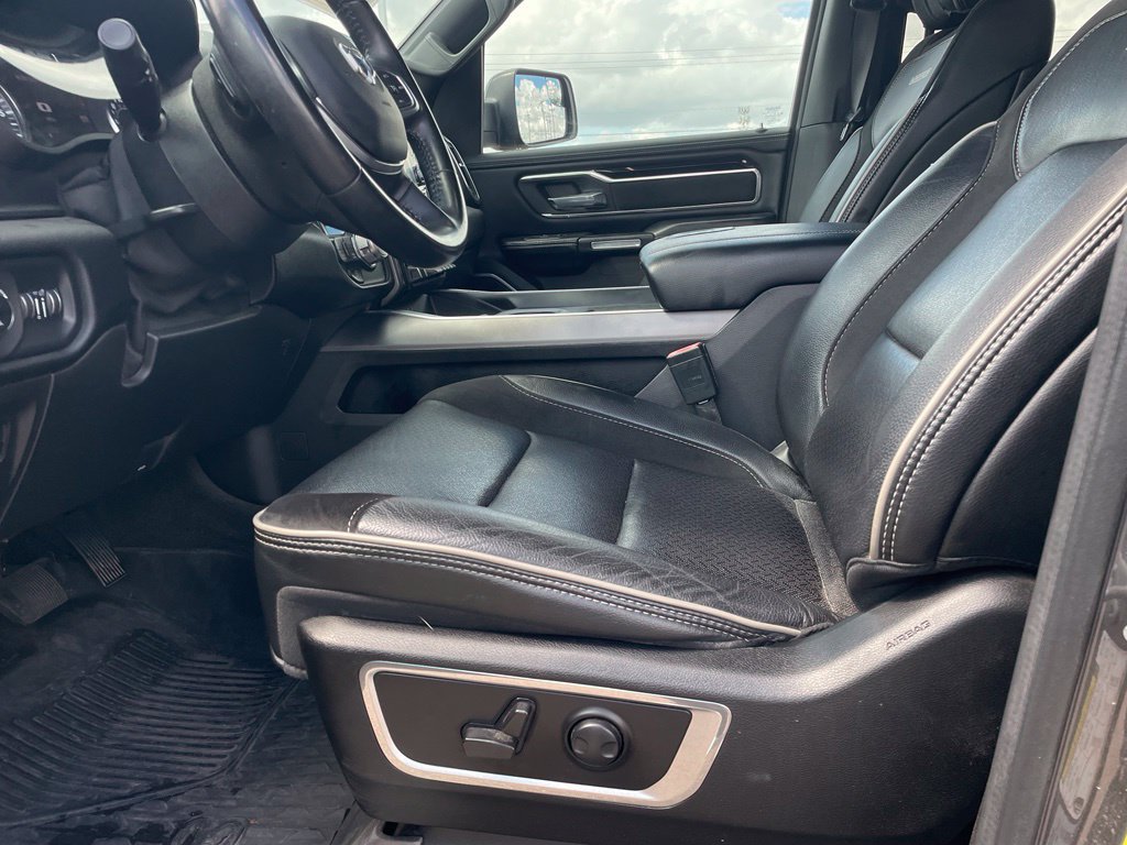 Used 2022 RAM 1500 Laramie w/ Sport Appearance Package AWD/4WD image 13