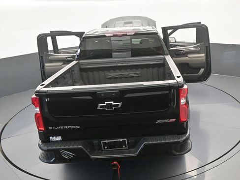 Used 2024 Chevrolet Silverado 1500 ZR2 w/ Technology Package image 76