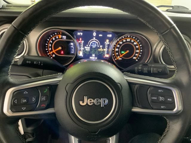 Used 2019 Jeep Wrangler Unlimited Sahara w/ Cold Weather Group AWD/4WD image 23
